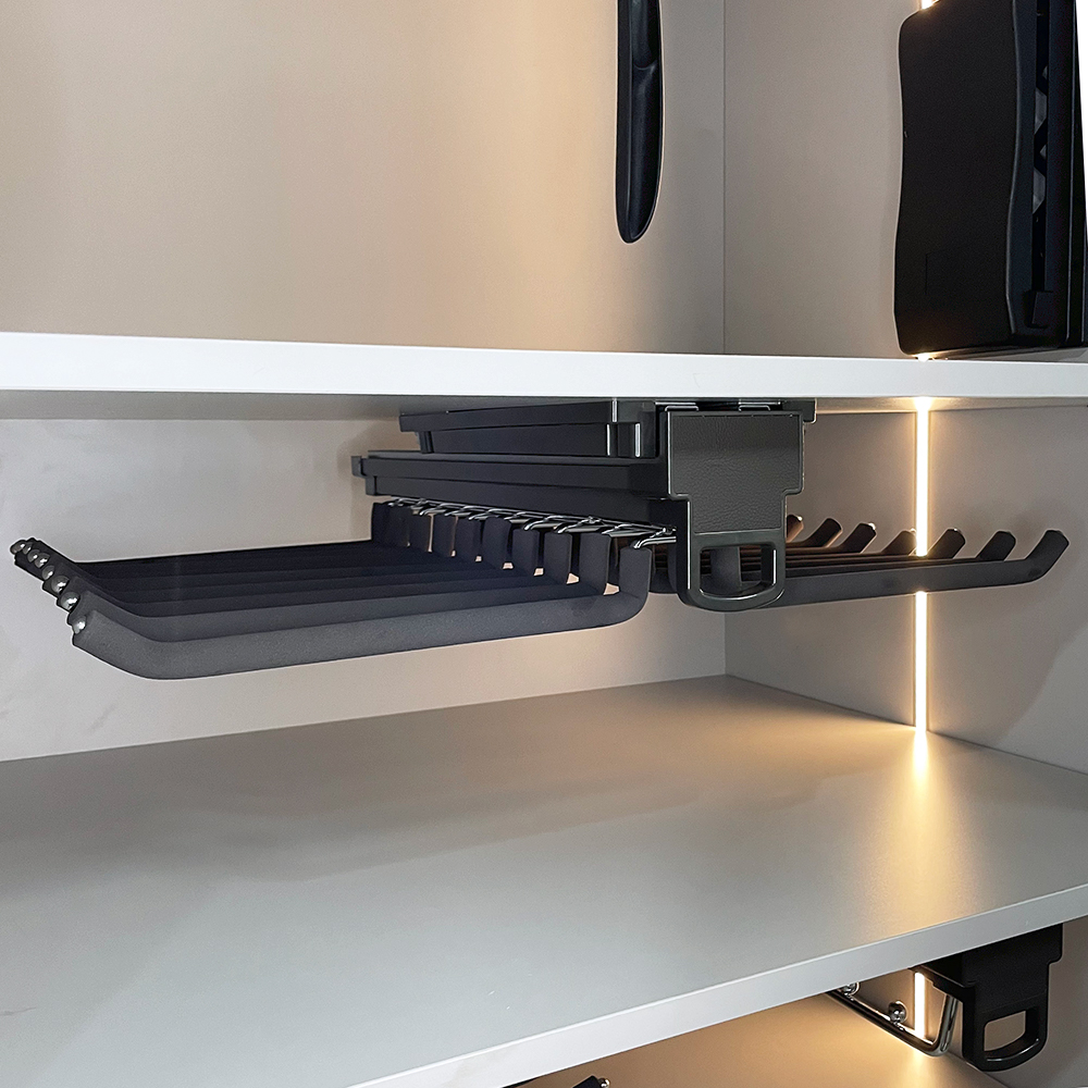 Flocking Rack Pull out trousers display rack for wardrobe - BENE