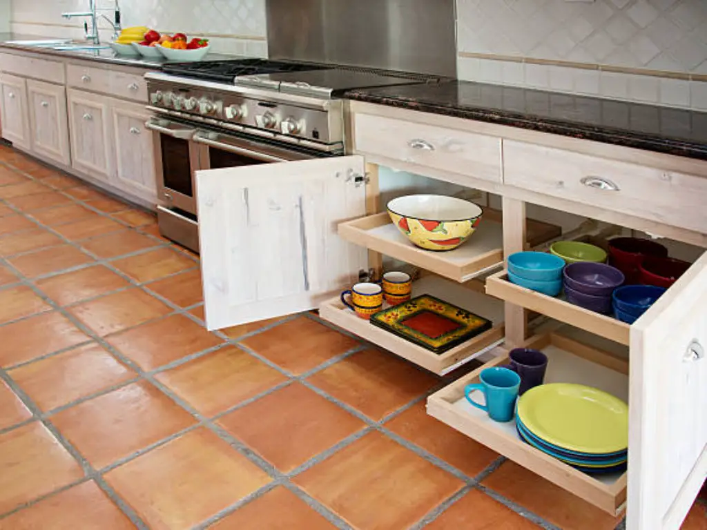 pull out shelves kitchen accessories