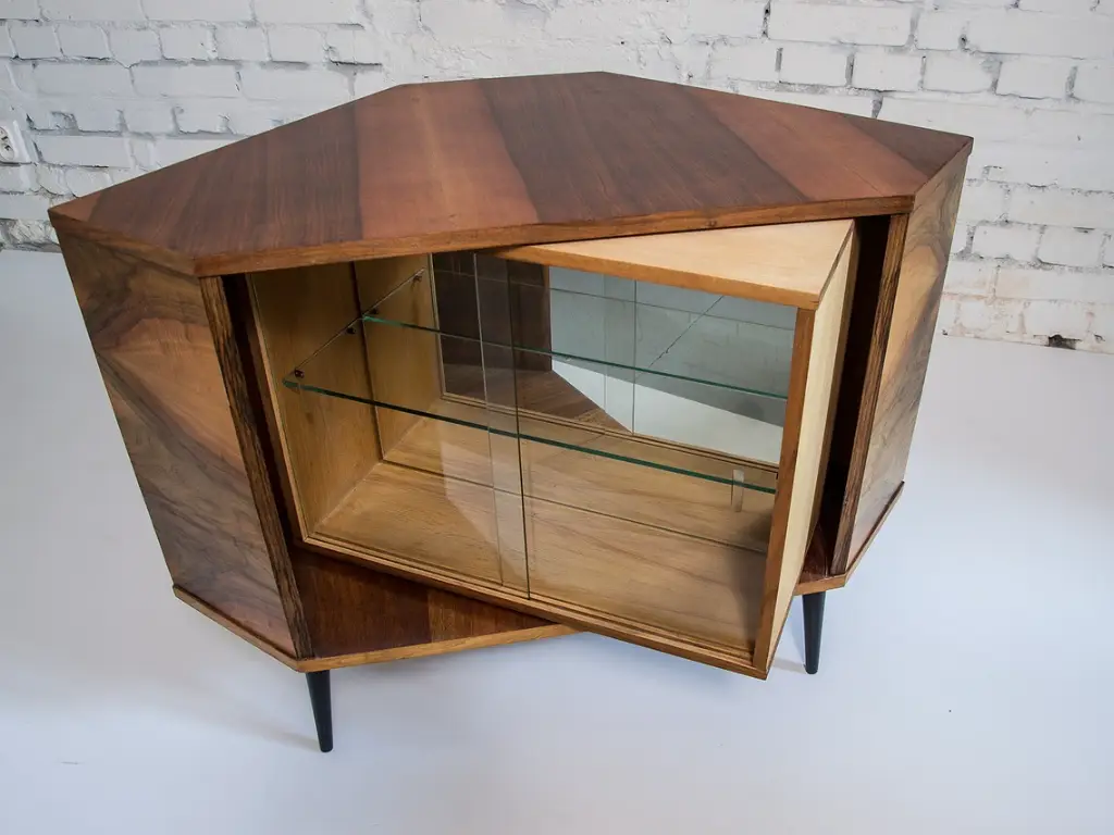 How to Choose the Right Cabinet Organizer Hardware for Your Furniture Business