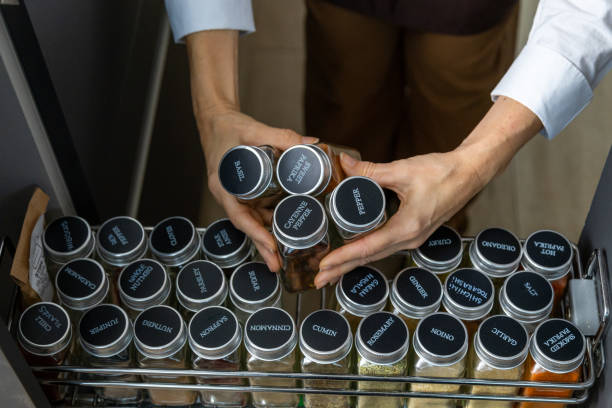 pull out spice rack