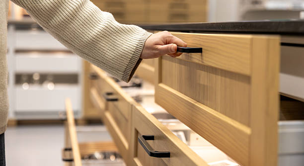 Kitchen Hardware Manufacturer vs. Trading Company